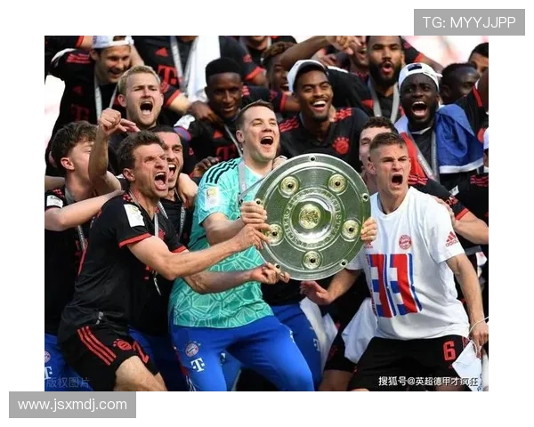 诺伊尔回归训练 凯恩穆西亚拉健身房练习